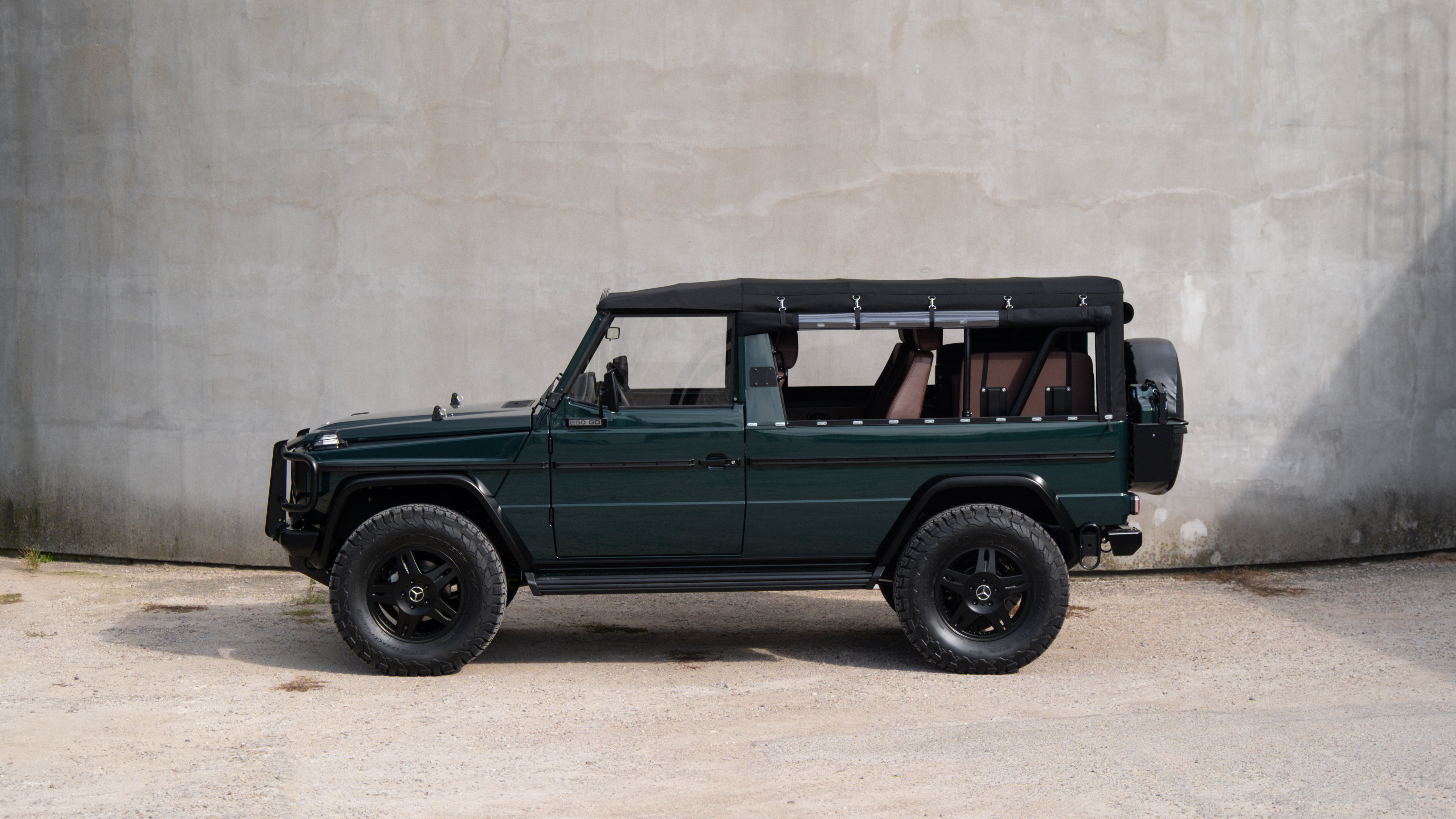 Expedition Motor Company Long Wheelbase Cabrio G-Wagen