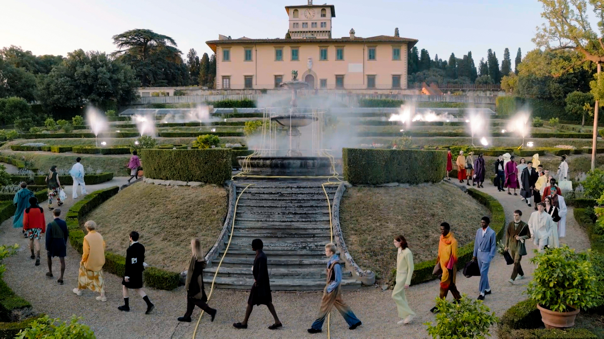 Homme Plissé Issey Miyake S/S 2026 Runway Show Florencce